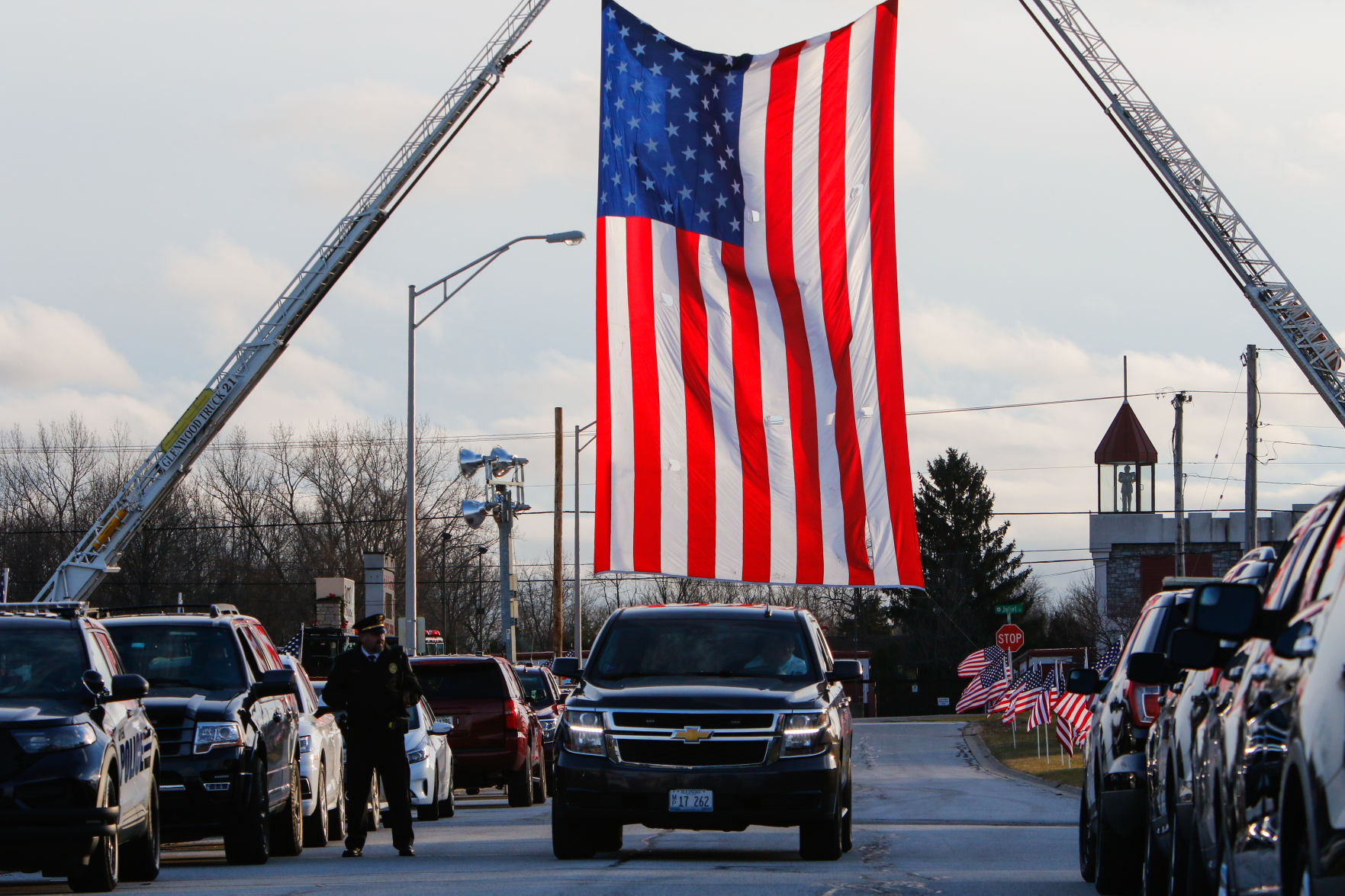 WATCH NOW: Community salutes fallen Calumet City officer for bravery, kindness